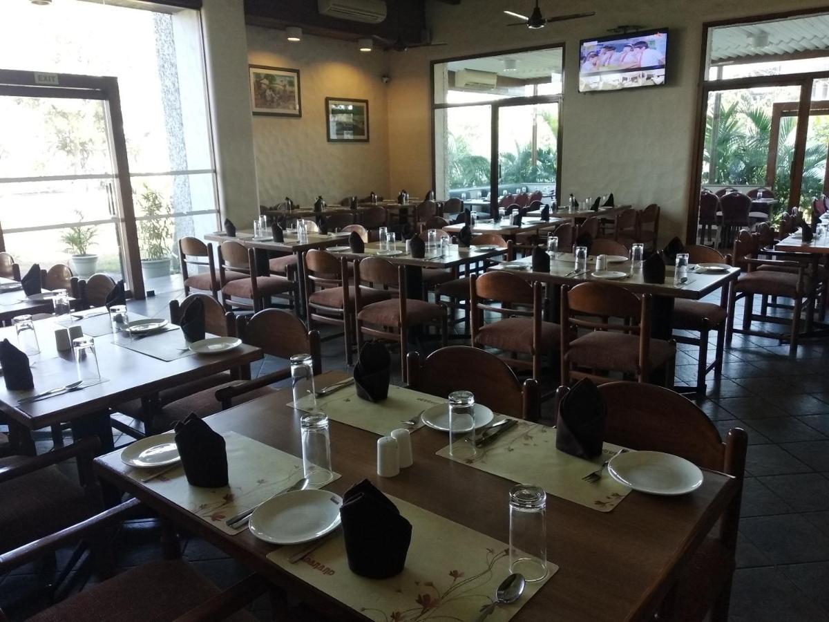 Chryso Hotels Pvt Ltd Ankleshwar Экстерьер фото