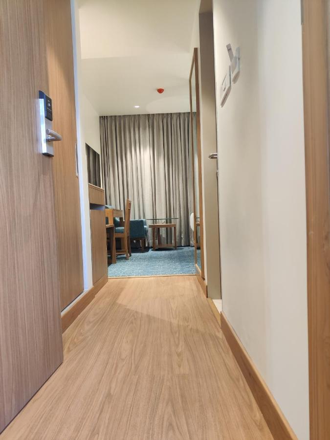 Chryso Hotels Pvt Ltd Ankleshwar Экстерьер фото