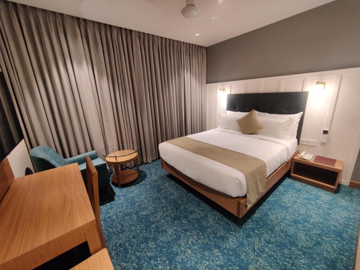 Chryso Hotels Pvt Ltd Ankleshwar Экстерьер фото