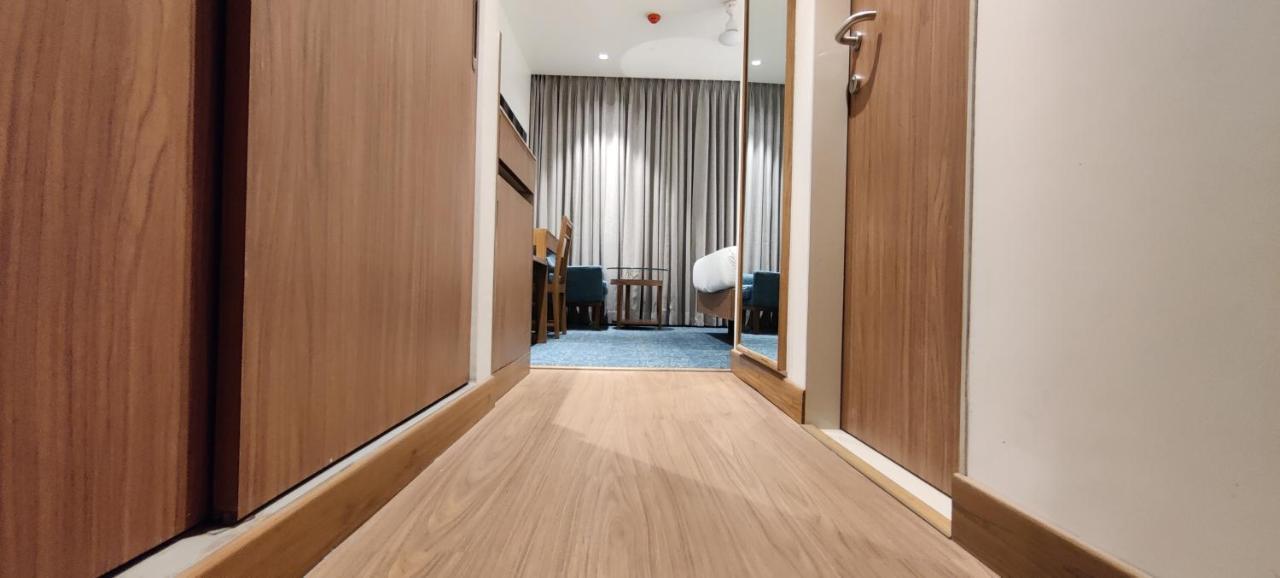 Chryso Hotels Pvt Ltd Ankleshwar Экстерьер фото